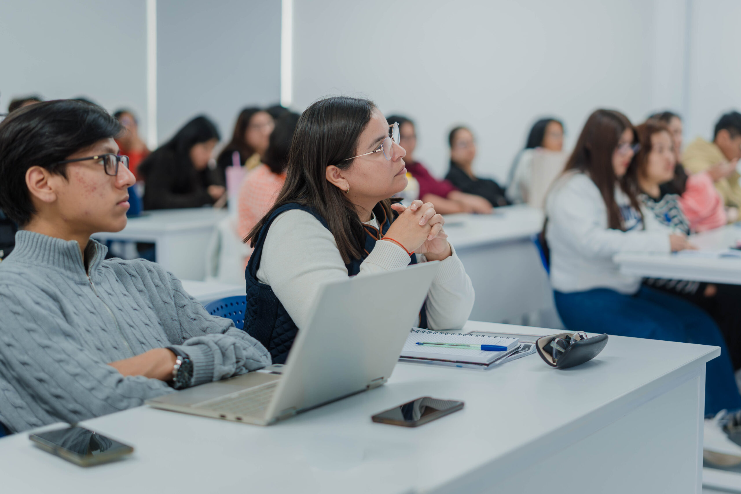 El programa Building Talent reafirmó su compromiso con la formación integral de los estudiantes y egresados, ofreciendo espacios de aprendizaje diseñados para potenciar habilidades blandas.