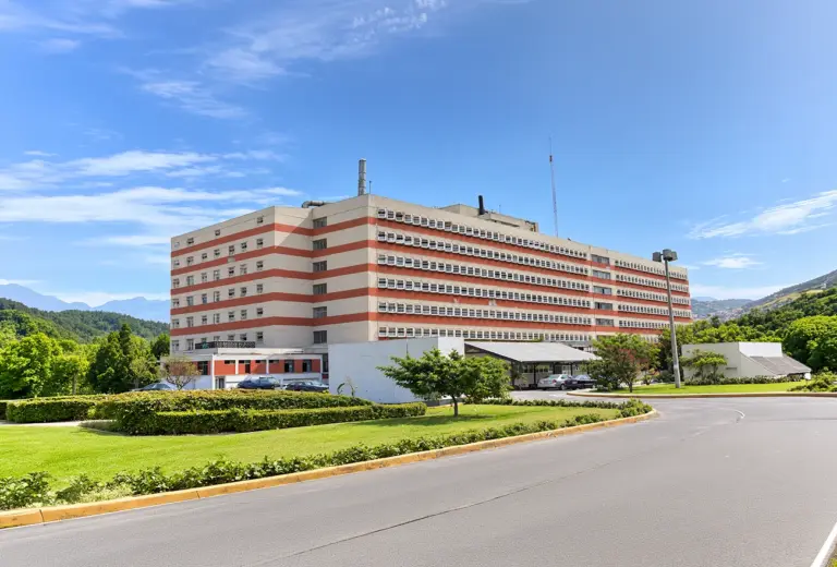 Docentes de Medicina Humana en Hospital María Auxiliadora