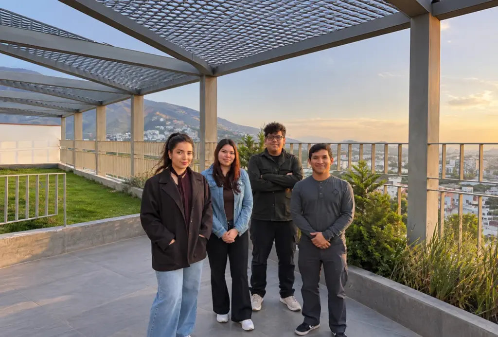 Estudiantes de la Científica obtienen segundo puesto en el II Desafío de Problemas Regulatorios