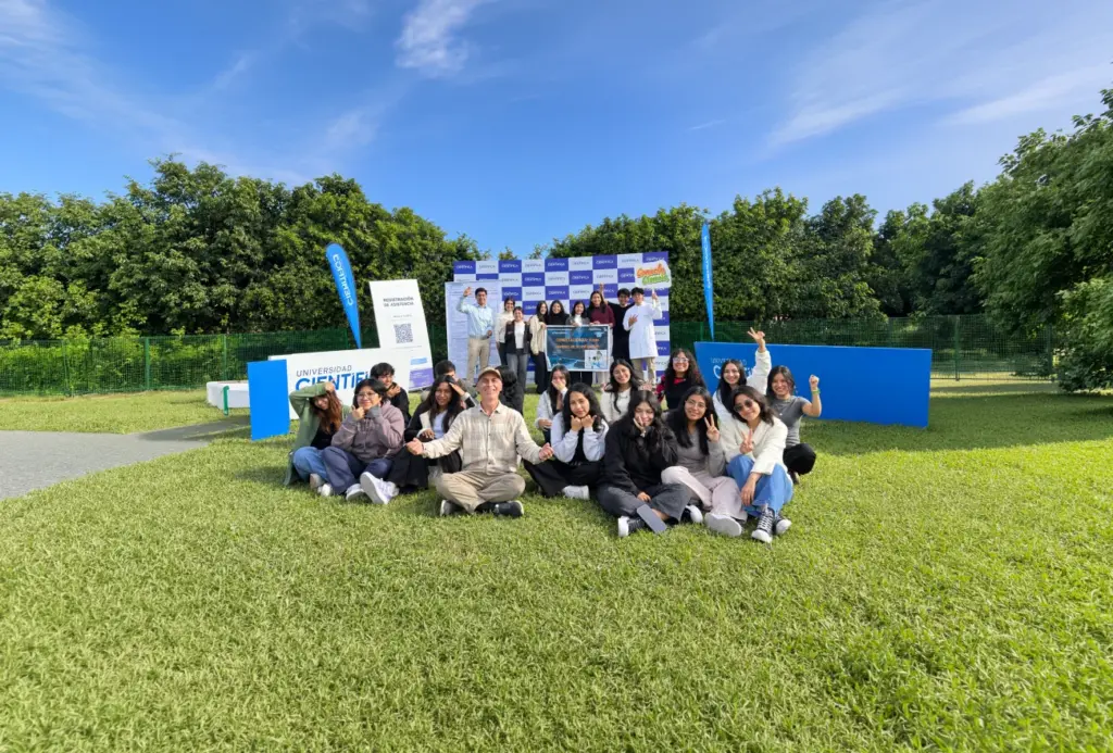 Estudiantes de la Científica participan en la Semana de Integración Universitaria 2025